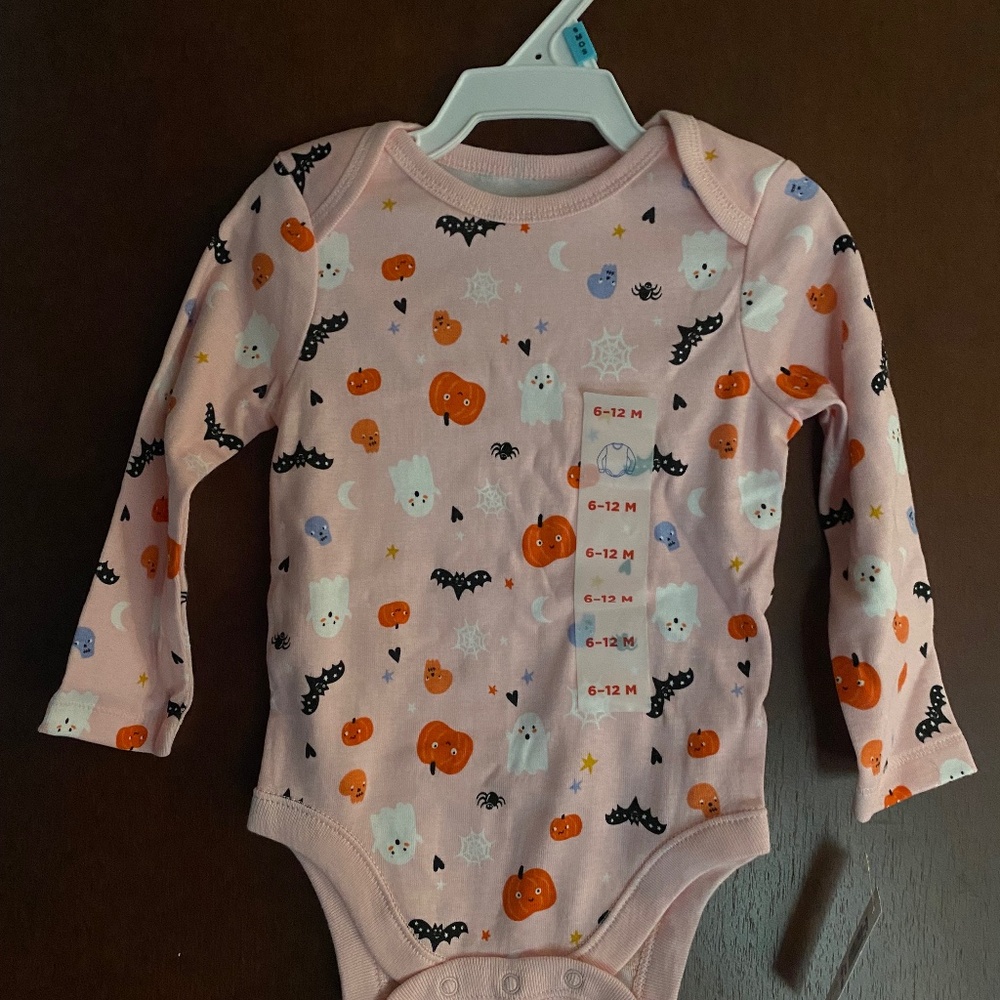 NWT Pink Halloween 👻 Long Sleeve Onesie 6-12 Months